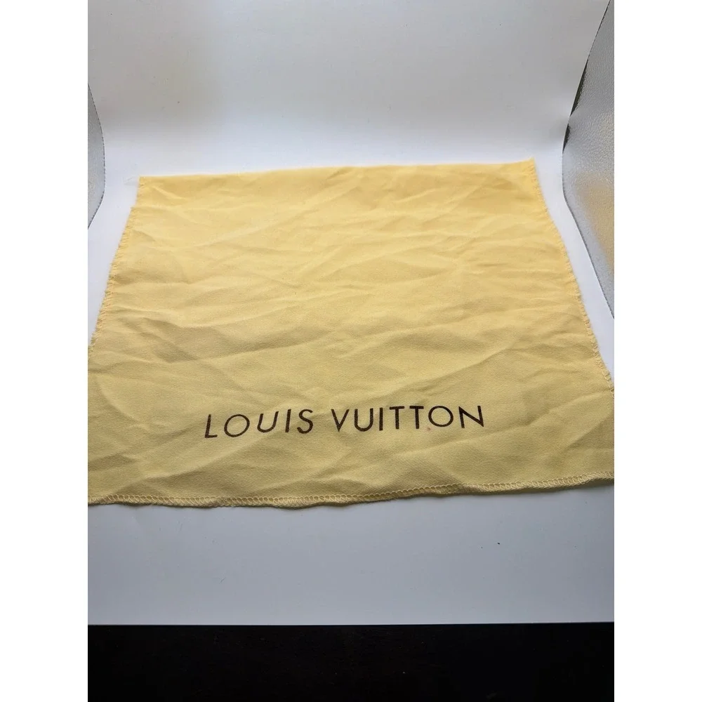Louis Vuitton authentic louis